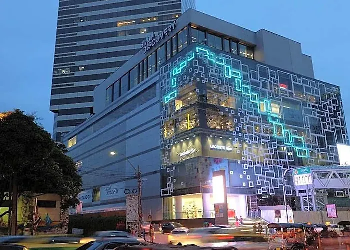 The Chatbox Silom Albergue *